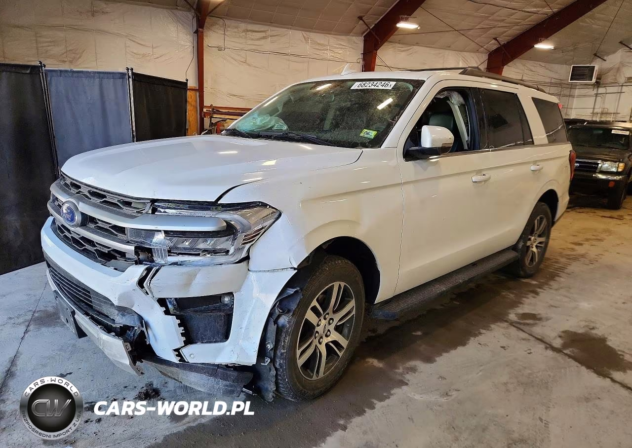 2024 Ford Expedition Xlt VIN:1FMJU1J80REA92225 - 1