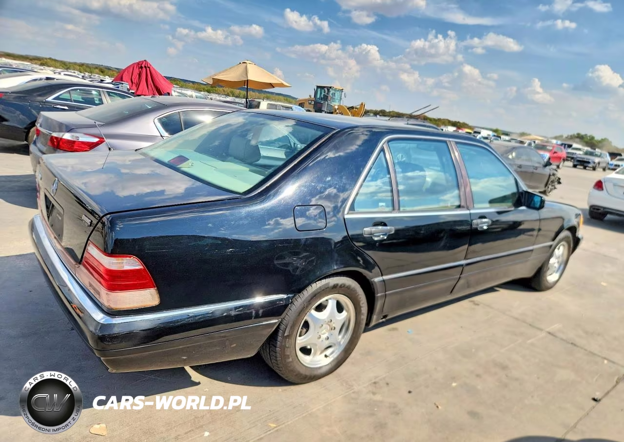 1999 Mercedes-Benz S 500 VIN:WDBGA51G4XA425499 - 3