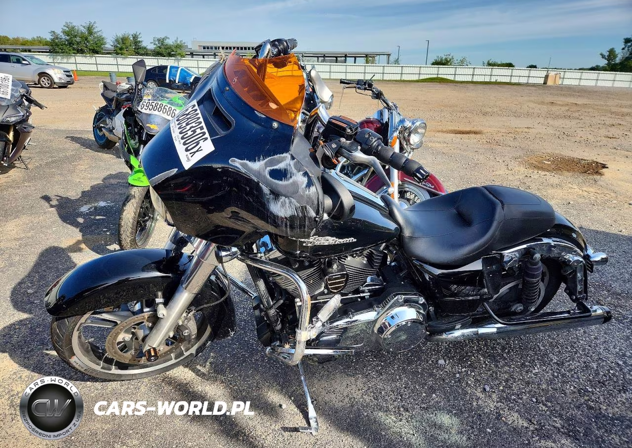 2014 Harley-Davidson Flhx Street Glide VIN:1HD1KBM13EB606948 - 3