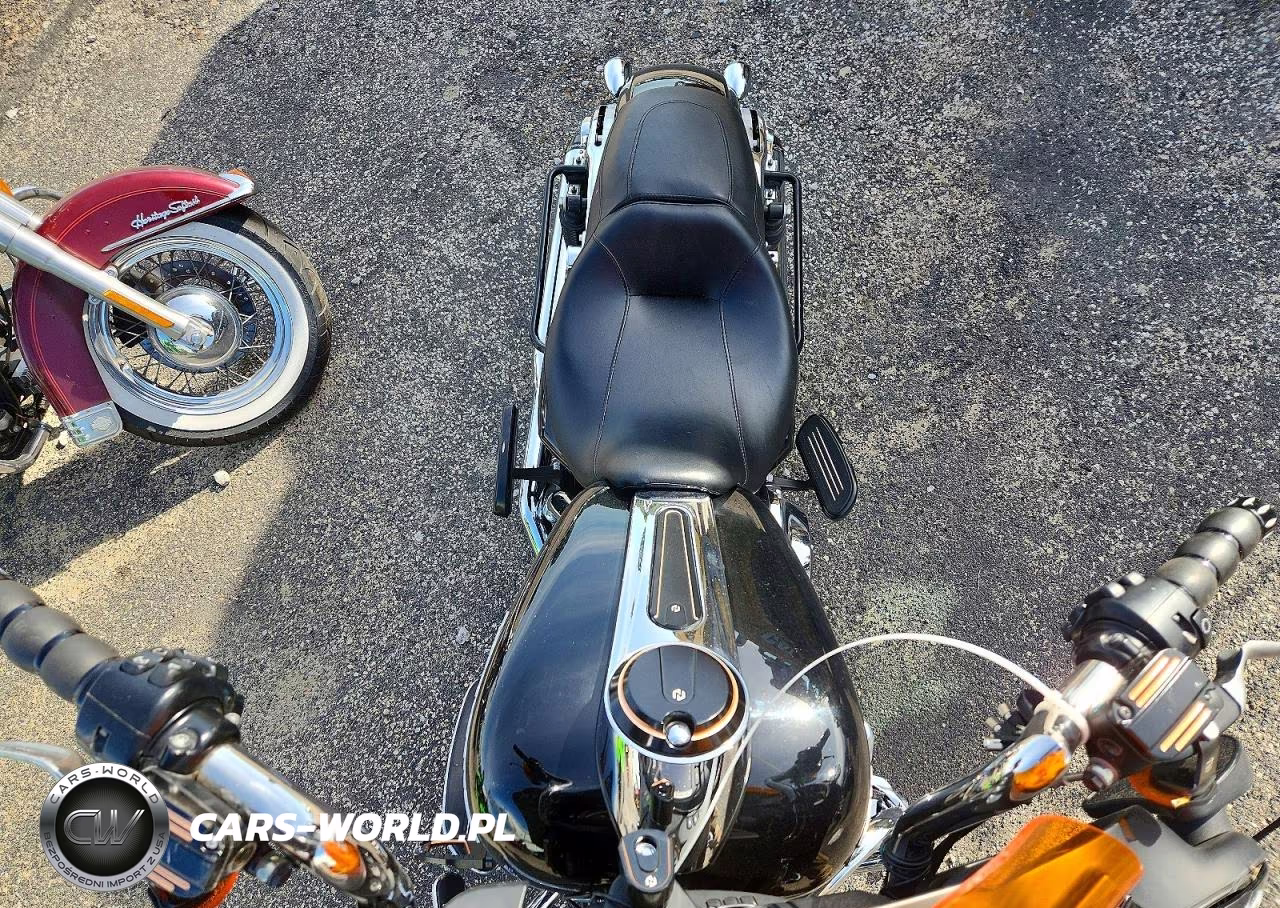2014 Harley-Davidson Flhx Street Glide VIN:1HD1KBM13EB606948 - 5
