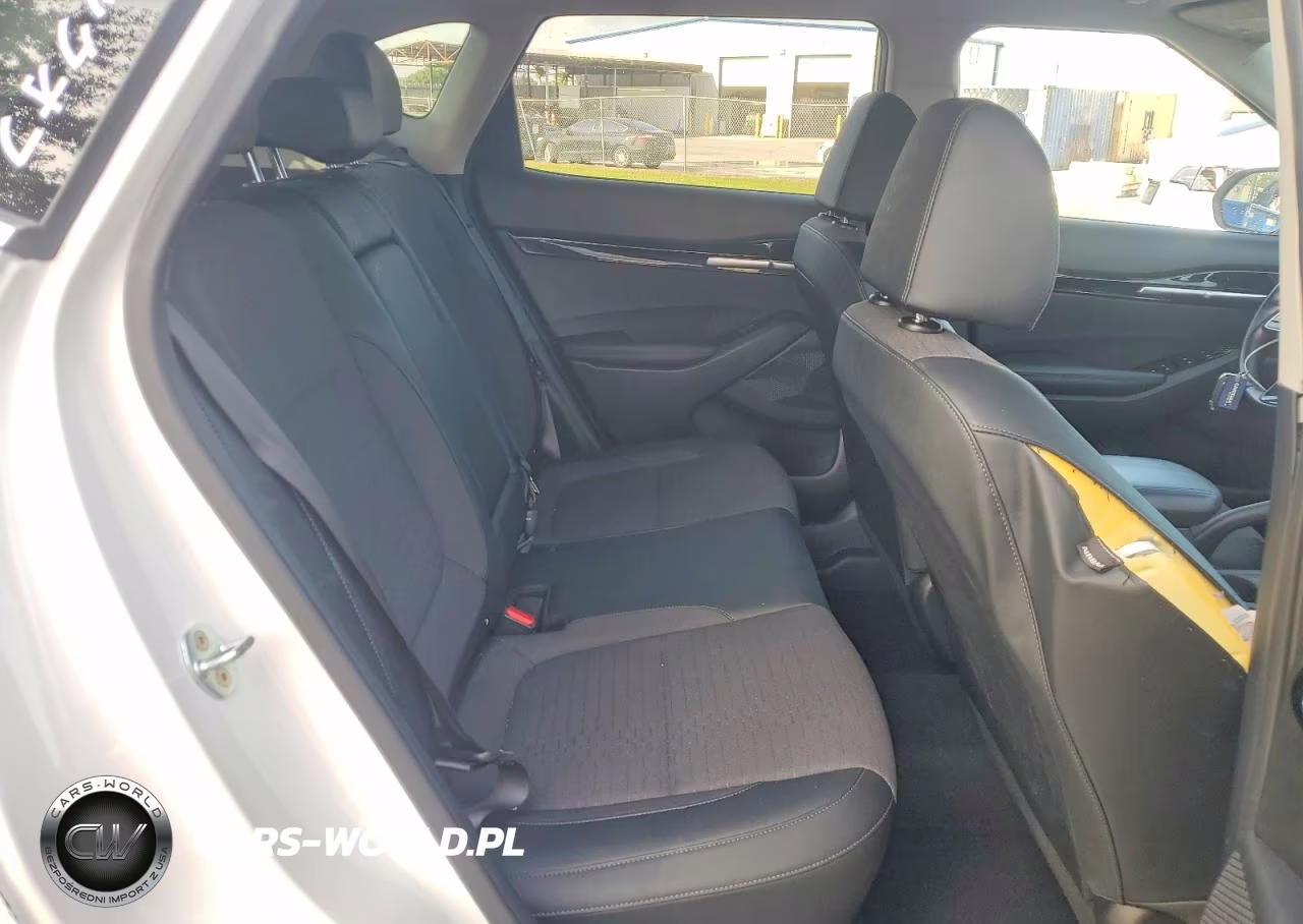 2025 Kia Seltos VIN:KNDEUCAA8P7380239 - 11