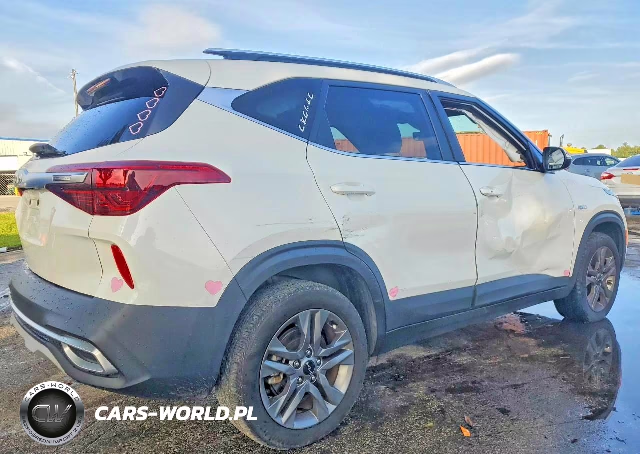 2025 Kia Seltos VIN:KNDEUCAA8P7380239 - 3