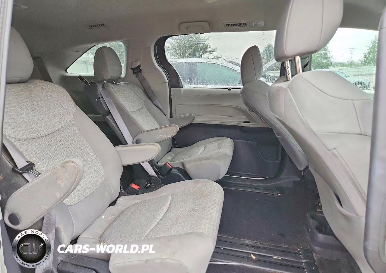 2022 Toyota Sienna Le VIN:5TDKSKFCXNS042938 - 11