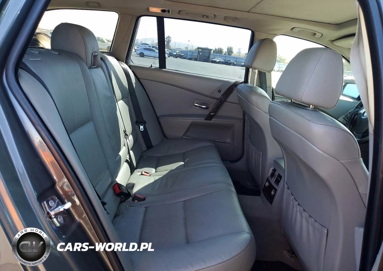 2006 BMW 530 Xit VIN:WBANN73566CN00496 - 10