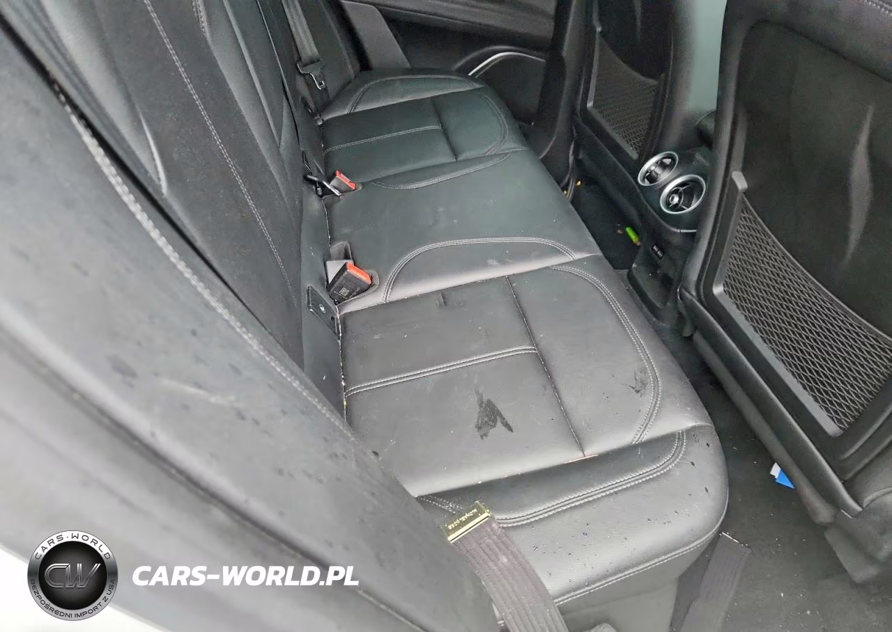 2019 Alfa Romeo Stelvio VIN:ZASPAKAN6K7C69235 - 11