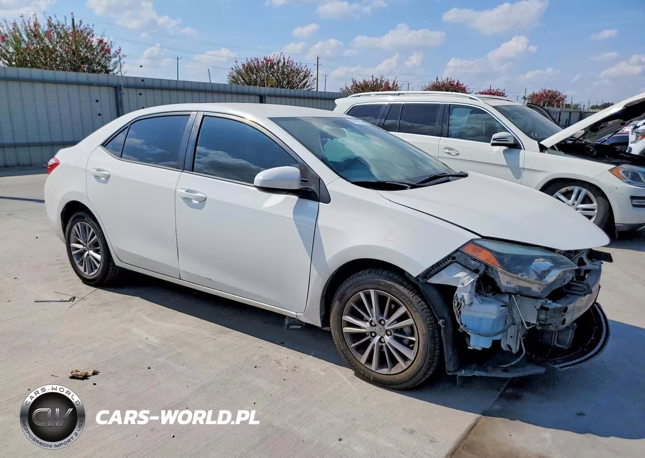 2015 Toyota Corolla L VIN:5YFBURHE5FP182326 - 4