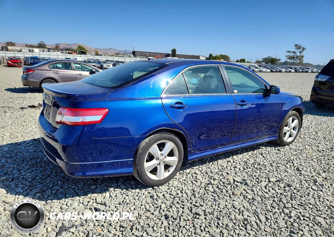 2010 Toyota Camry Se VIN:4T1BF3EK3AU531864 - 3
