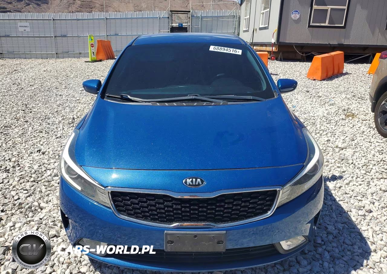 2018 Kia Forte Lx VIN:3KPFK4A70JE257479 - 5