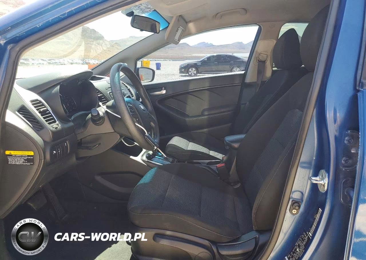 2018 Kia Forte Lx VIN:3KPFK4A70JE257479 - 7