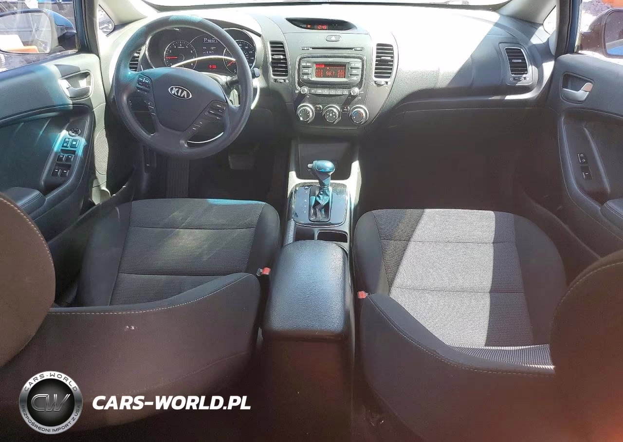 2018 Kia Forte Lx VIN:3KPFK4A70JE257479 - 8