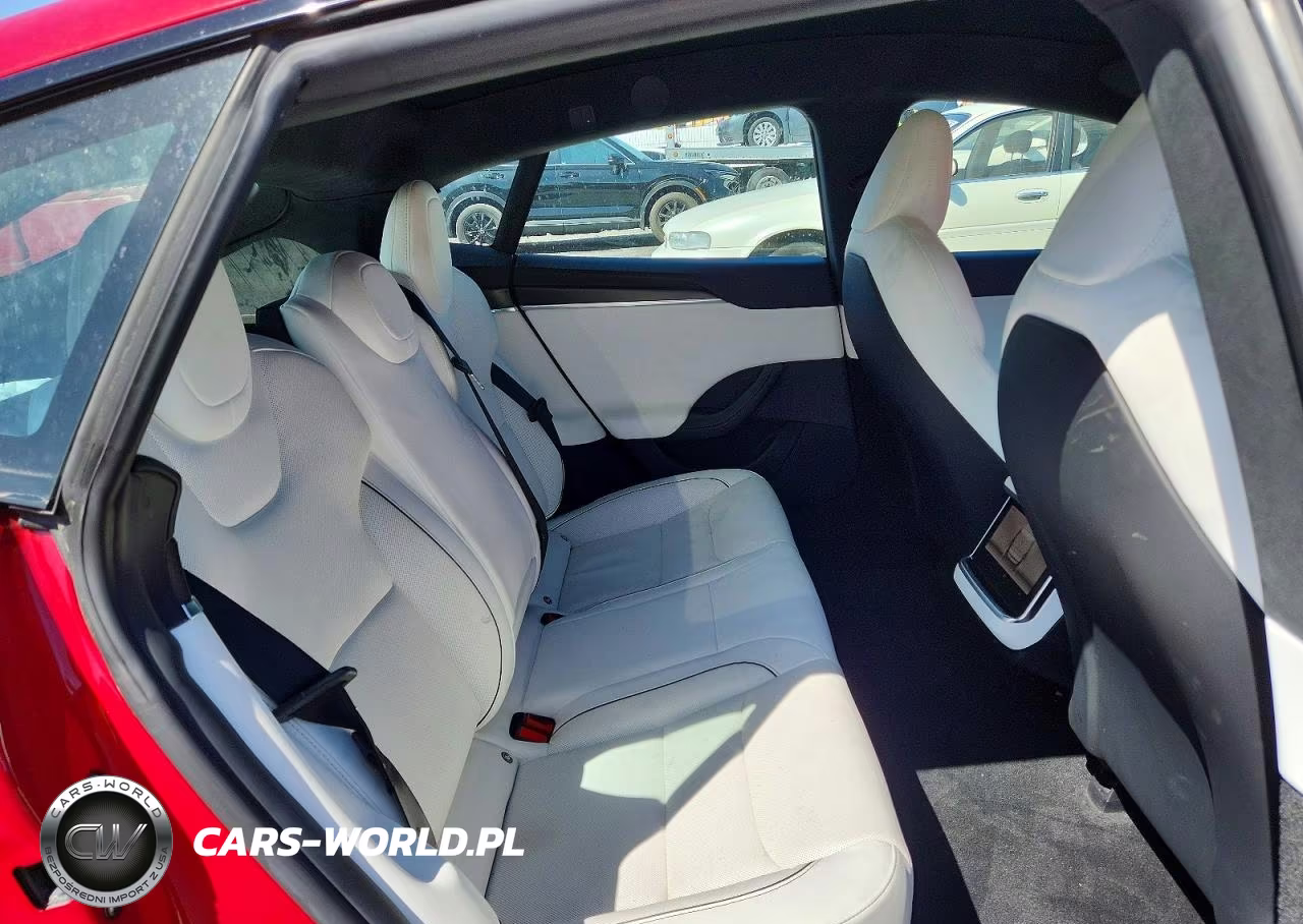 2022 Tesla Model S VIN:5YJSA1E61NF470636 - 10