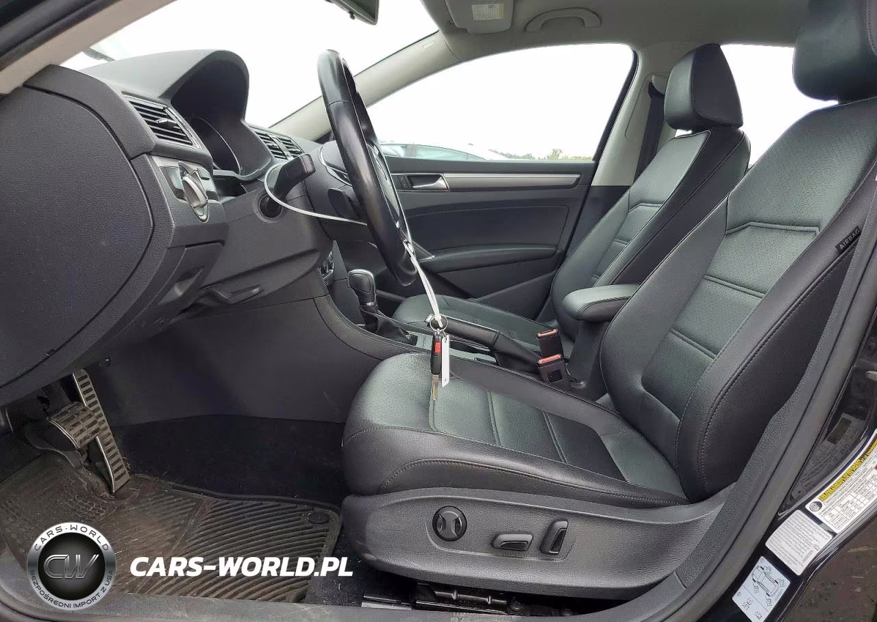2018 Volkswagen Passat S VIN:1VWAA7A34JC010403 - 7