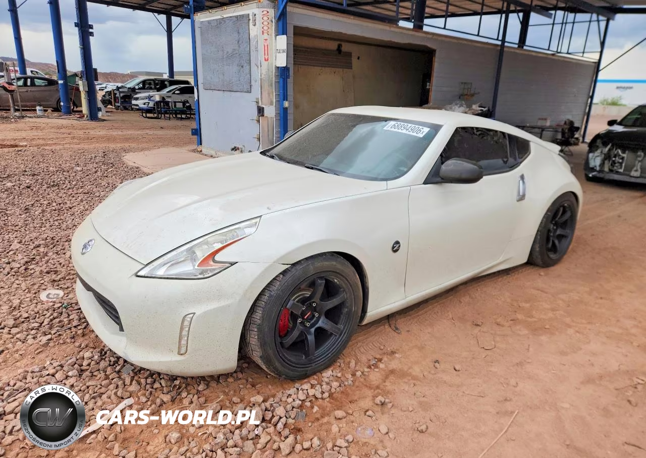 2016 Nissan 370Z Sport – zdjęcie 1 z 12