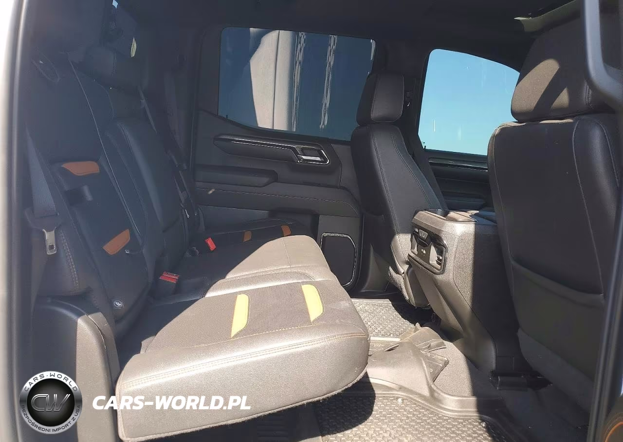 2023 GMC Sierra K1500 At4 VIN:1GTUUEE87PZ194520 - 10