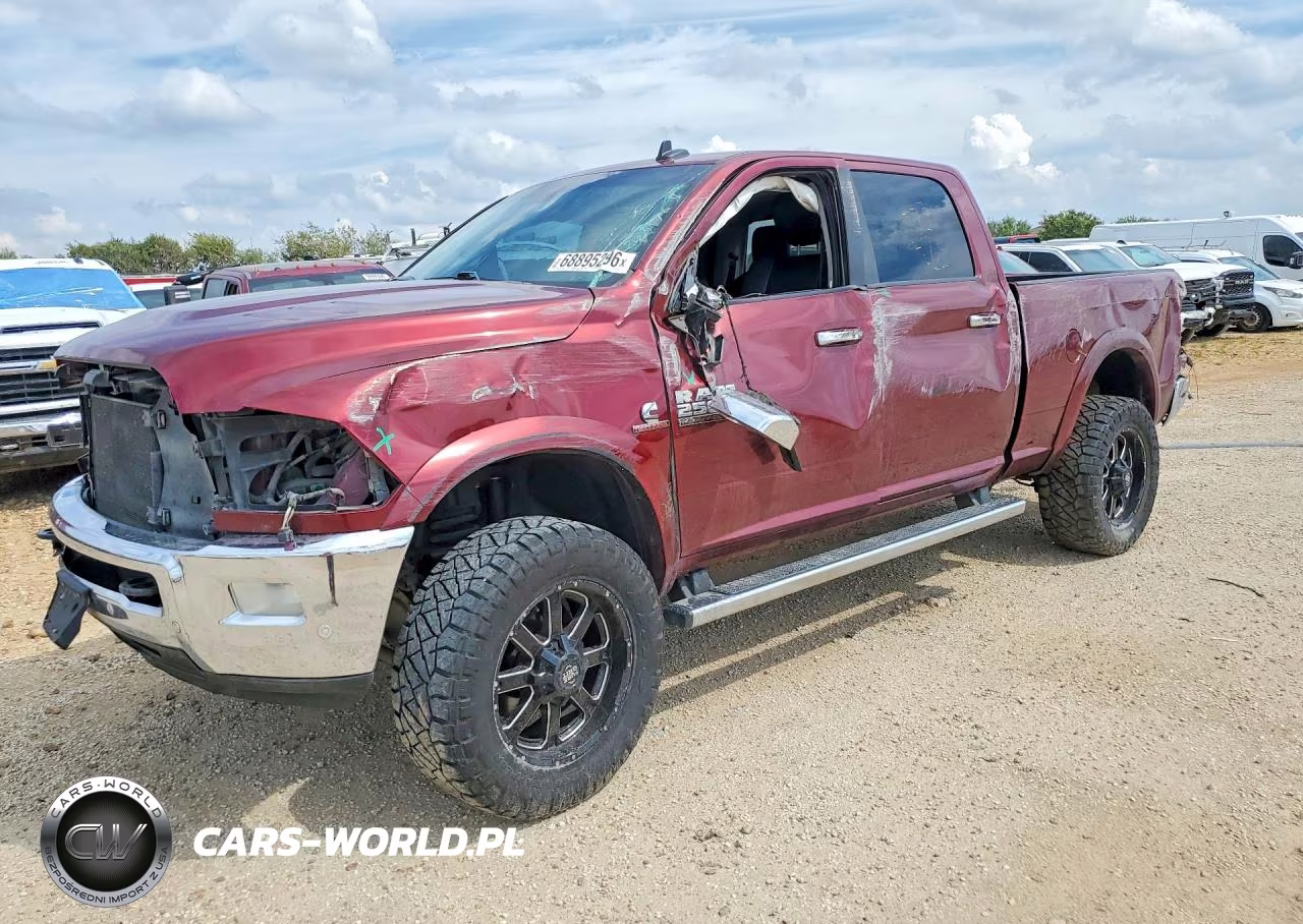 2018 Ram 2500 Laramie VIN:3C6UR5FL0JG394447 - 1