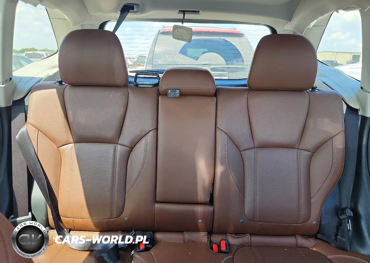 2020 Subaru Forester Touring VIN:JF2SKAXC6LH403268 - 10