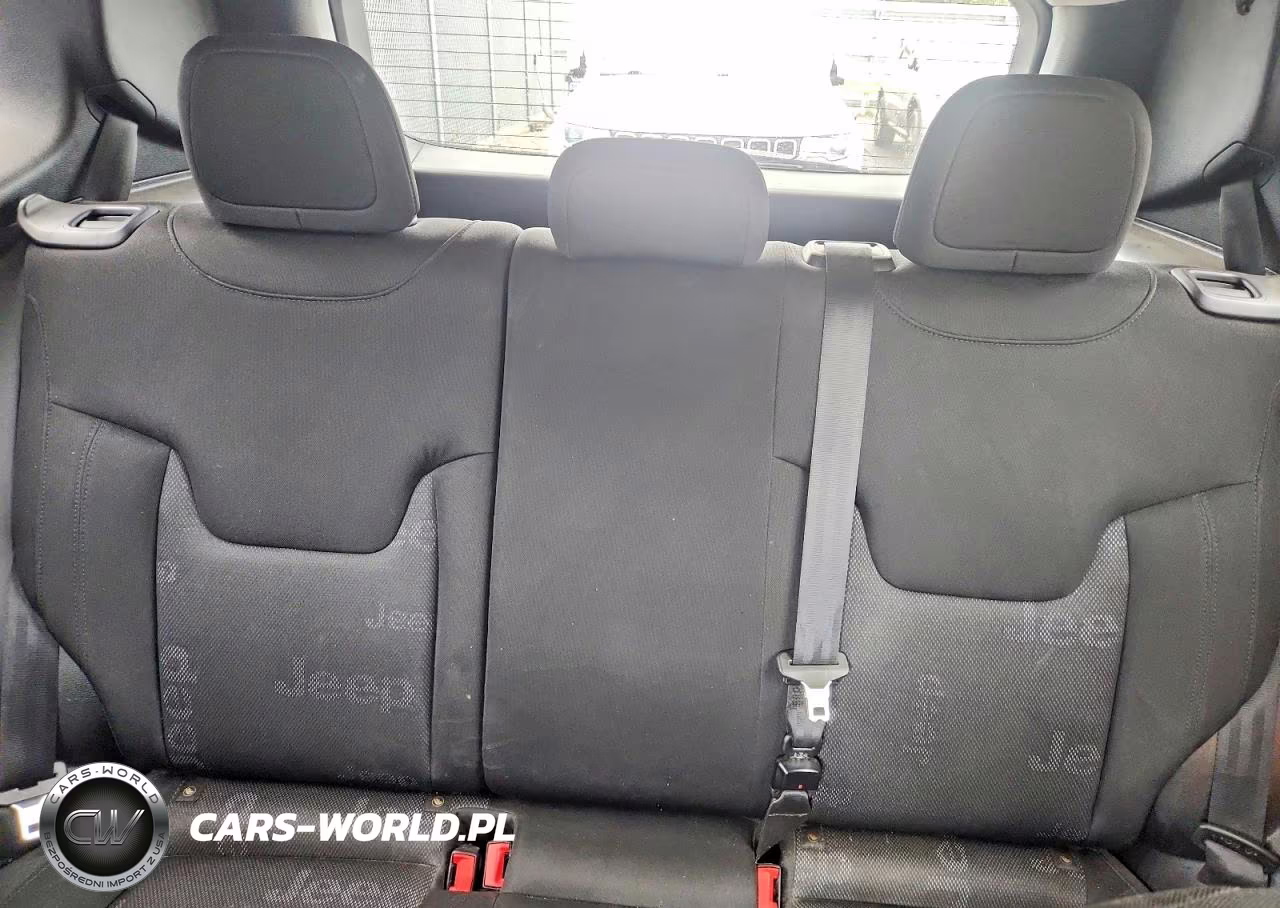 2017 Jeep Renegade Latitude VIN:ZACCJBBB4HPF30532 - 10