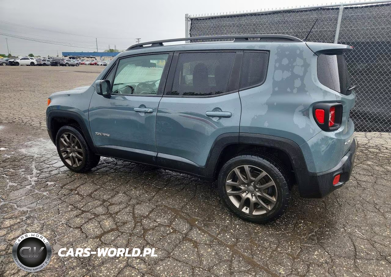2017 Jeep Renegade Latitude VIN:ZACCJBBB4HPF30532 - 2