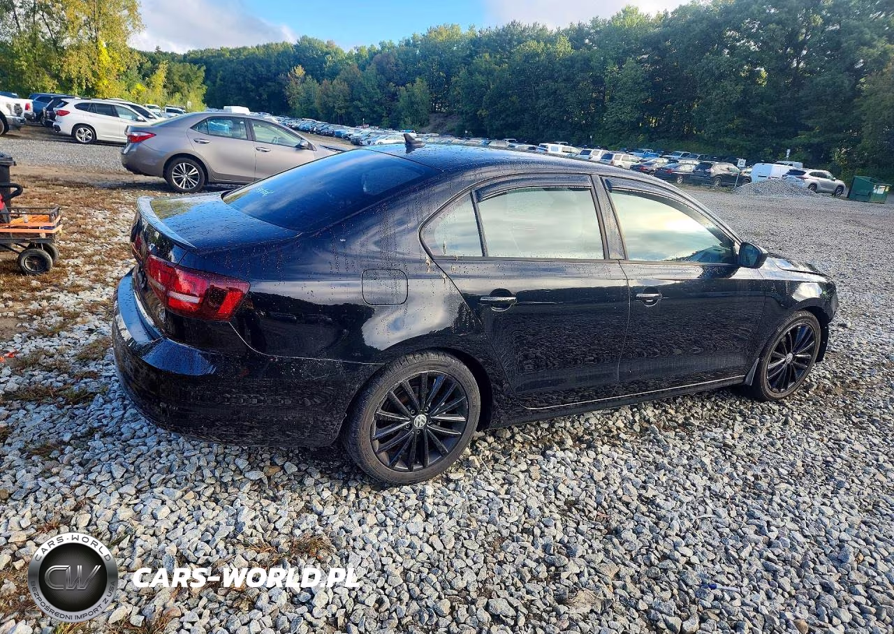 2016 Volkswagen Jetta Sport VIN:3VWB17AJXGM401436 - 3