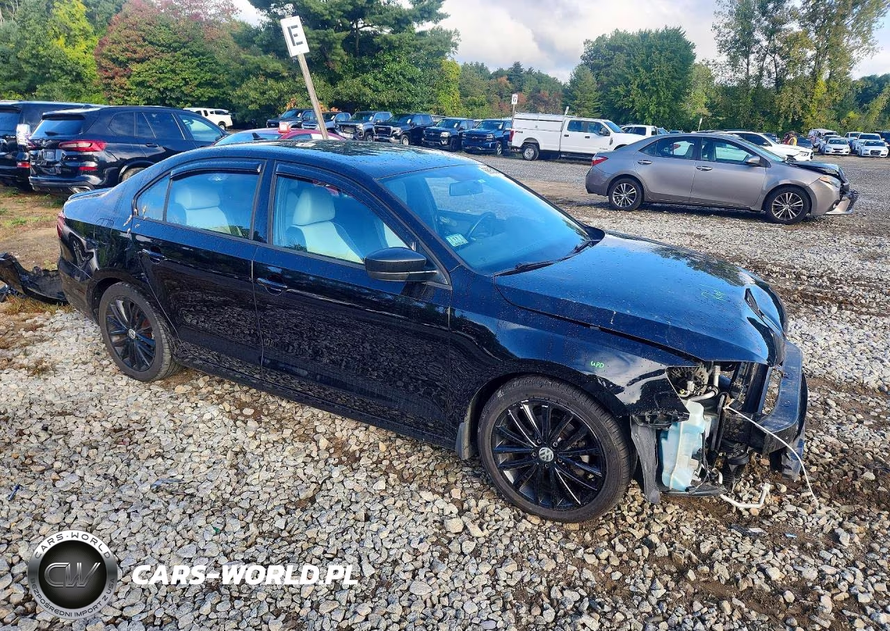 2016 Volkswagen Jetta Sport VIN:3VWB17AJXGM401436 - 4