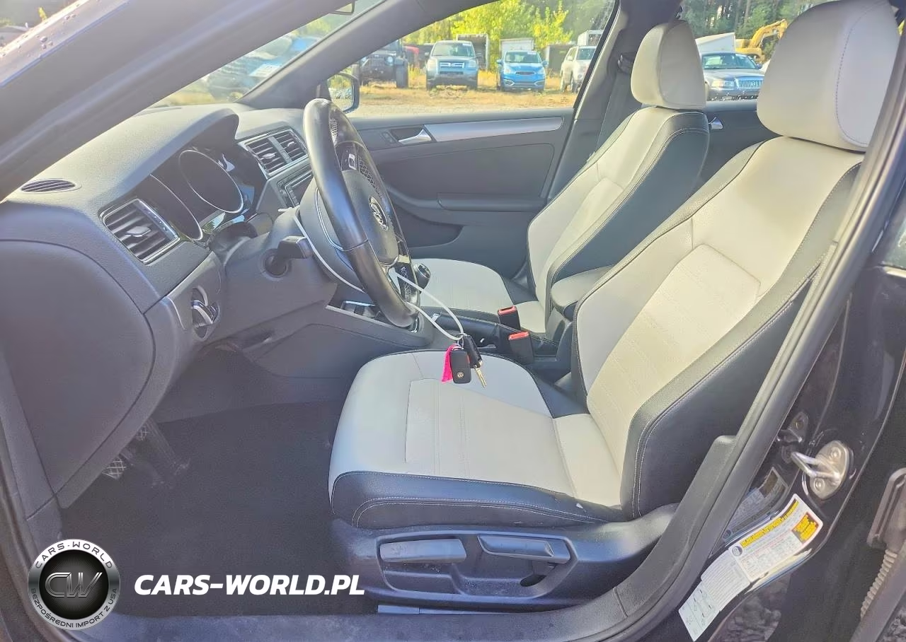 2016 Volkswagen Jetta Sport VIN:3VWB17AJXGM401436 - 7