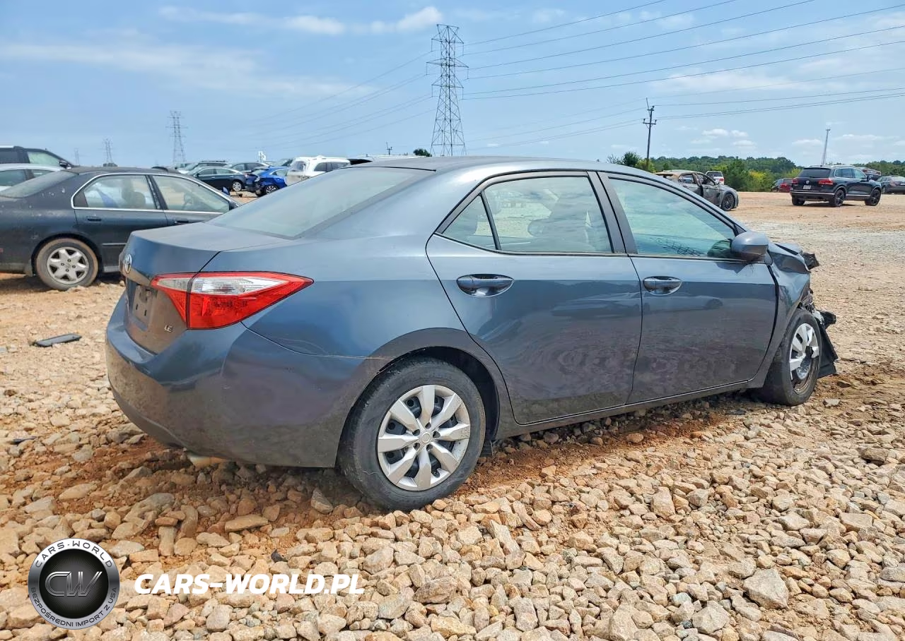 2015 Toyota Corolla Le VIN:2T1BURHE0FC473011 - 3