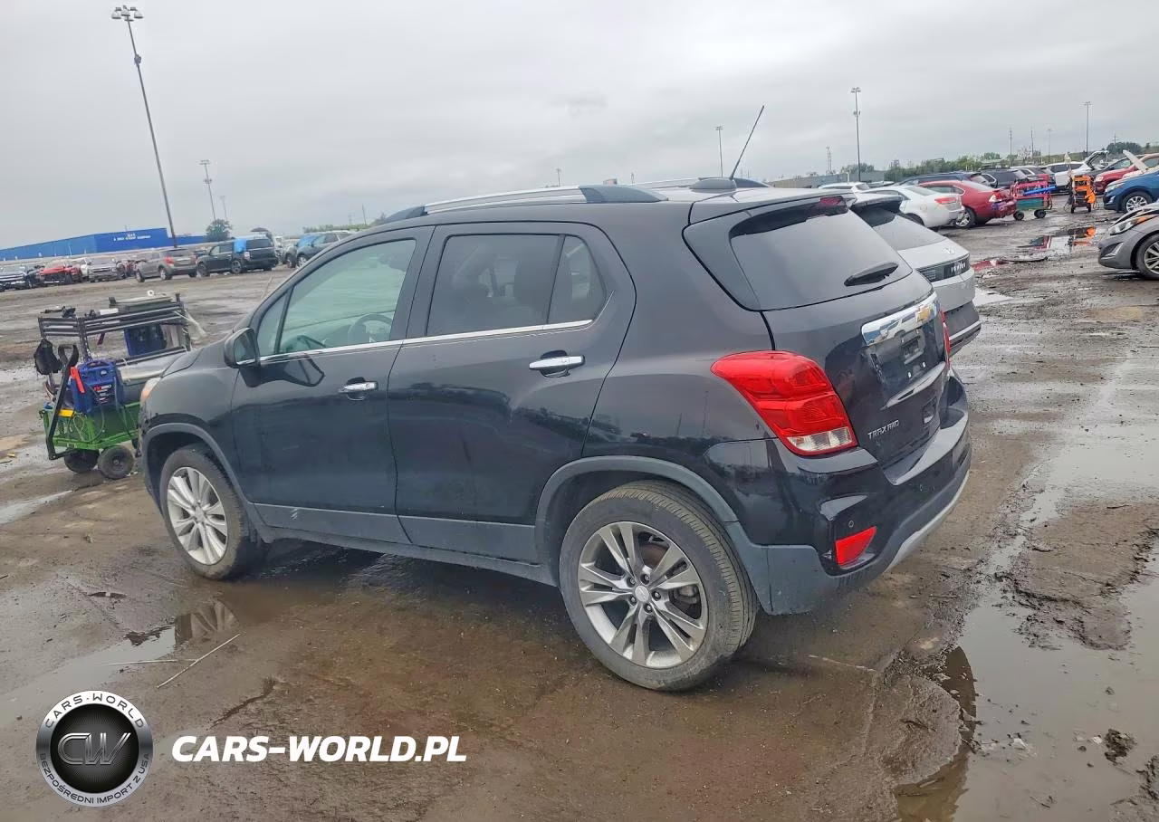 2018 Chevrolet Trax Premier VIN:3GNCJRSB5JL209002 - 2