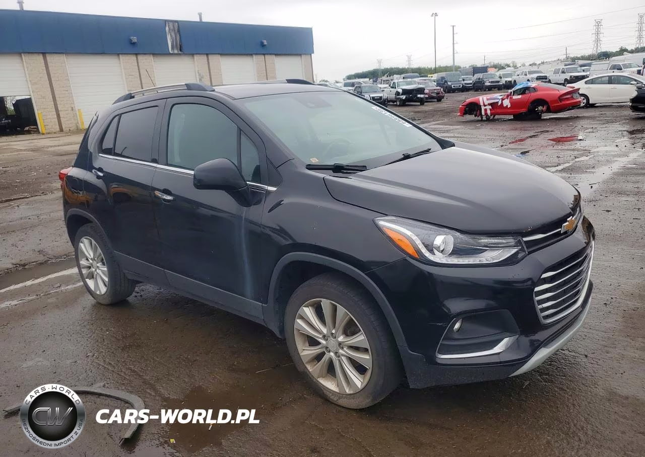 2018 Chevrolet Trax Premier VIN:3GNCJRSB5JL209002 - 4
