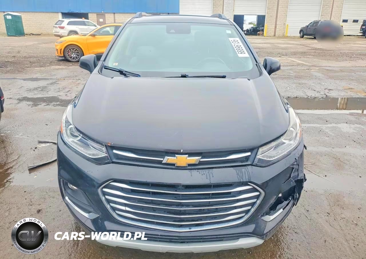 2018 Chevrolet Trax Premier VIN:3GNCJRSB5JL209002 - 5