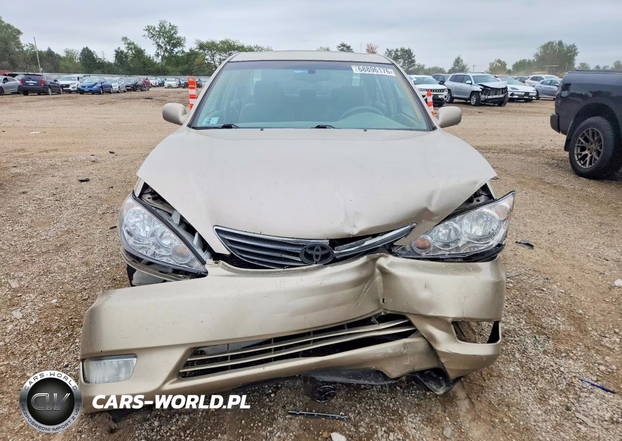 2005 Toyota Camry Xle VIN:4T1BE32K85U406243 - 5
