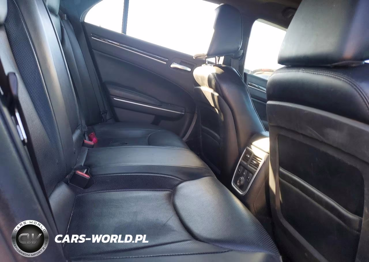 2014 Chrysler 300C VIN:2C3CCAKG3EH125506 - 10