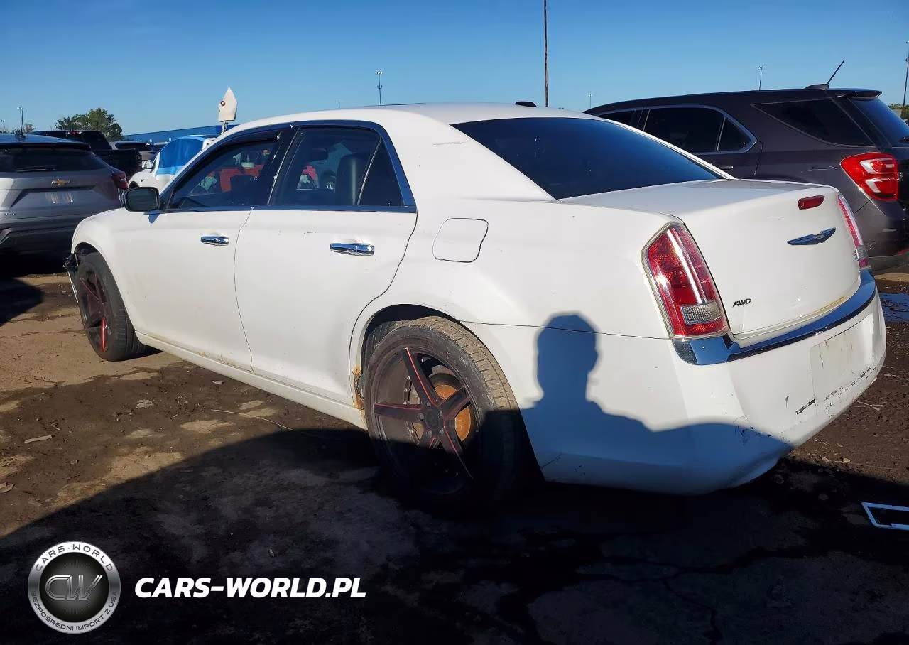 2014 Chrysler 300C VIN:2C3CCAKG3EH125506 - 2