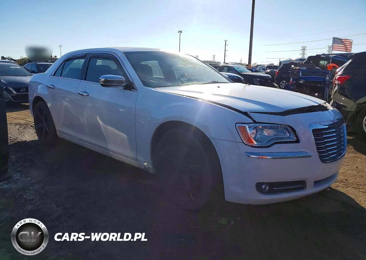 2014 Chrysler 300C VIN:2C3CCAKG3EH125506 - 4