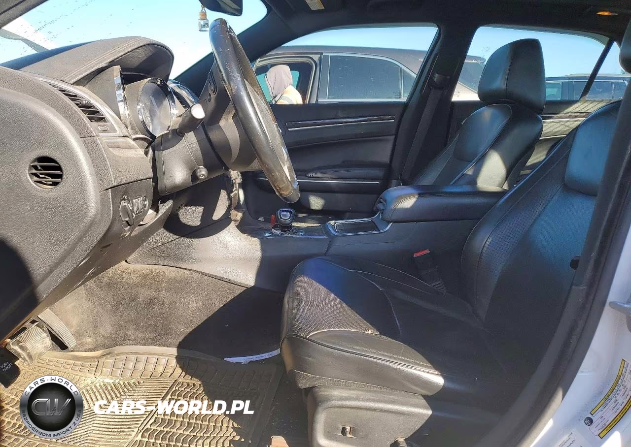 2014 Chrysler 300C VIN:2C3CCAKG3EH125506 - 7
