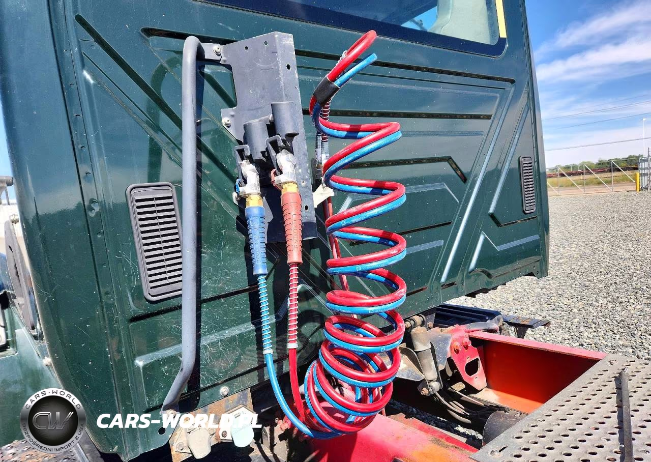 2007 International 4000 4400 - Semi Truck VIN:1HSMTAAN57H468382 - 13