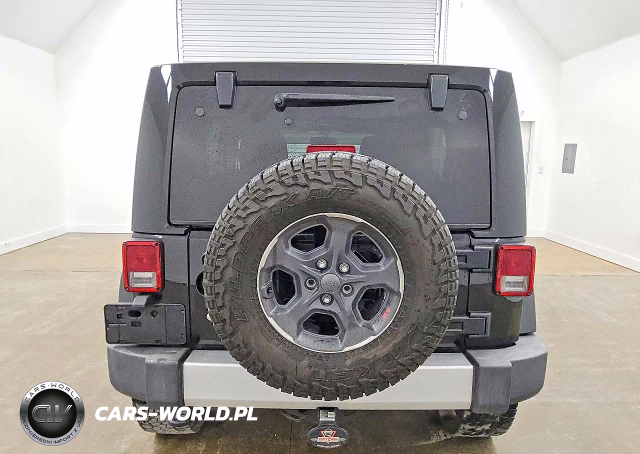 2013 Jeep Wrangler Unlimited Sahara VIN:1C4BJWEG7DL655792 - 6