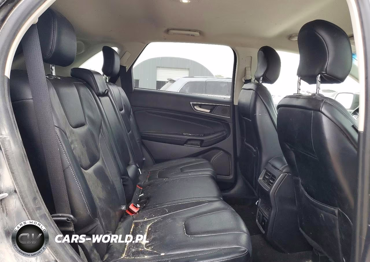 2019 Ford Edge Titanium VIN:2FMPK3K96KBB53596 - 10