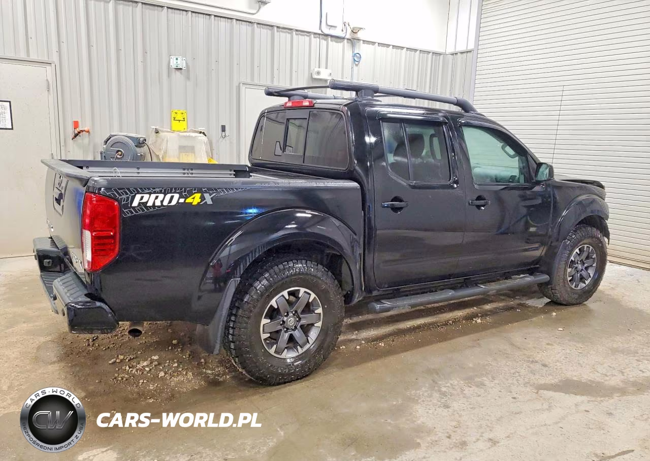 2015 Nissan Frontier Pro-4X VIN:1N6AD0EV9FN724534 - 3