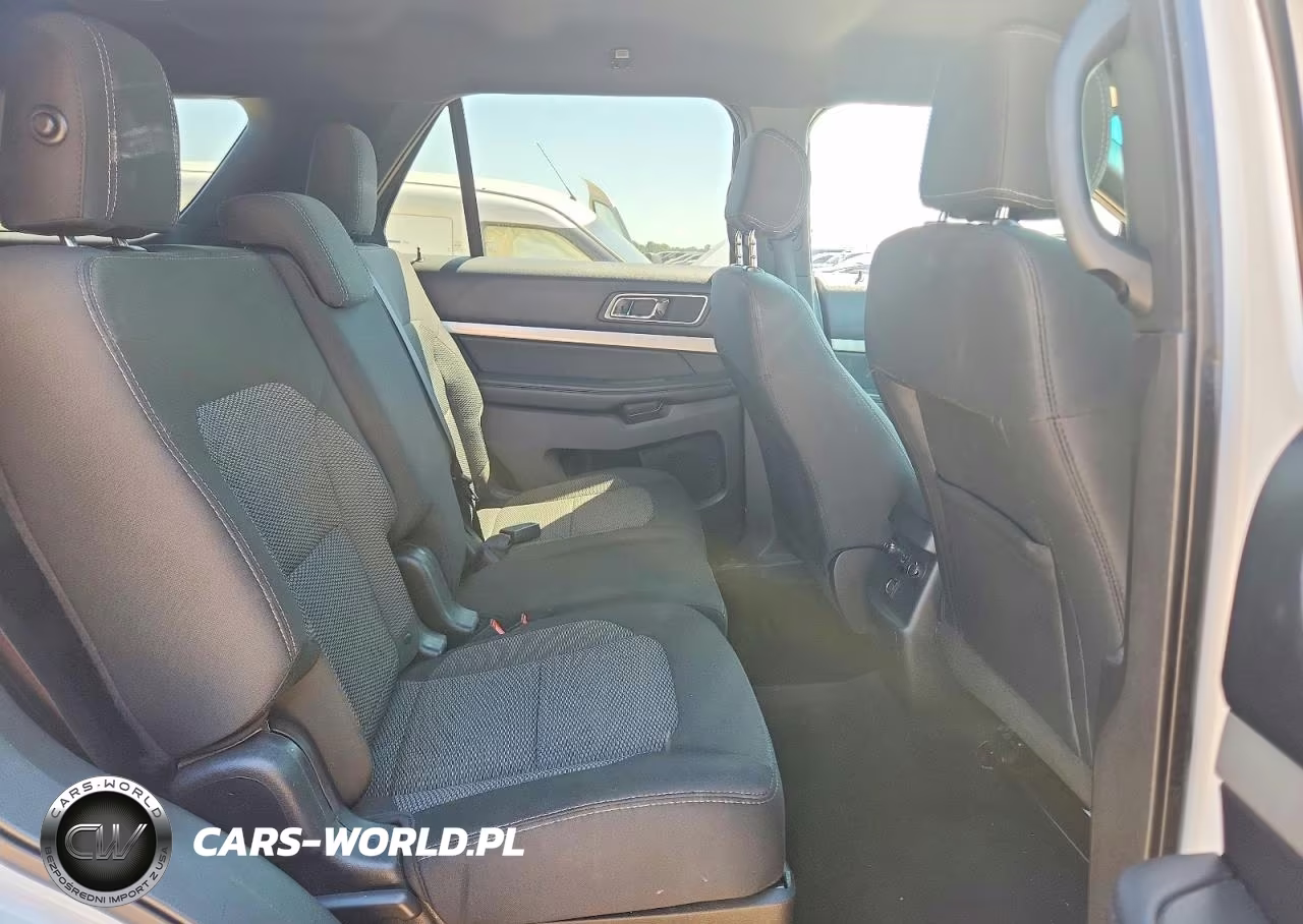 2017 Ford Explorer Xlt VIN:1FM5K7D89HGB87679 - 11