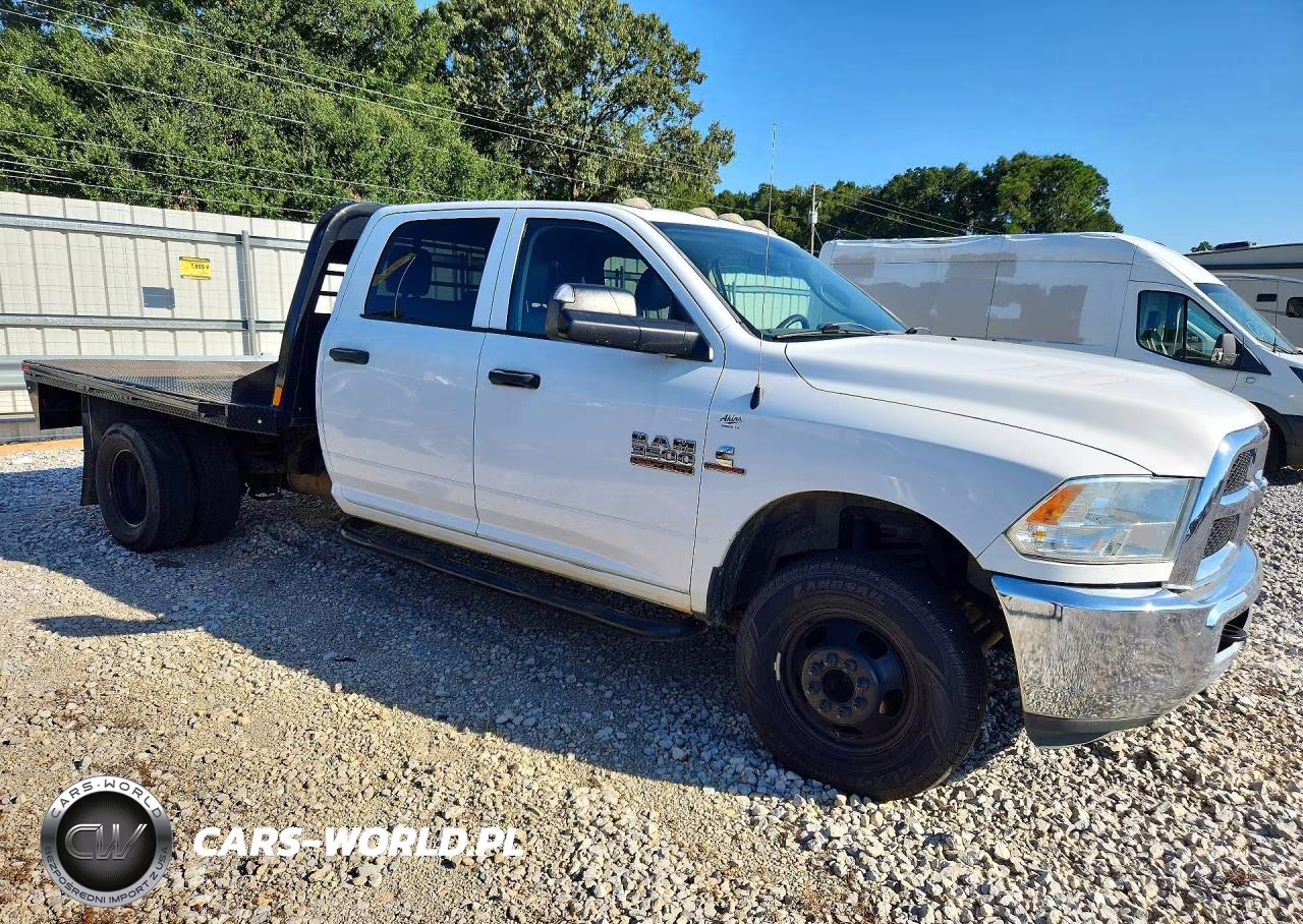 2015 Ram 3500 VIN:3C7WRTCL2FG690882 - 4