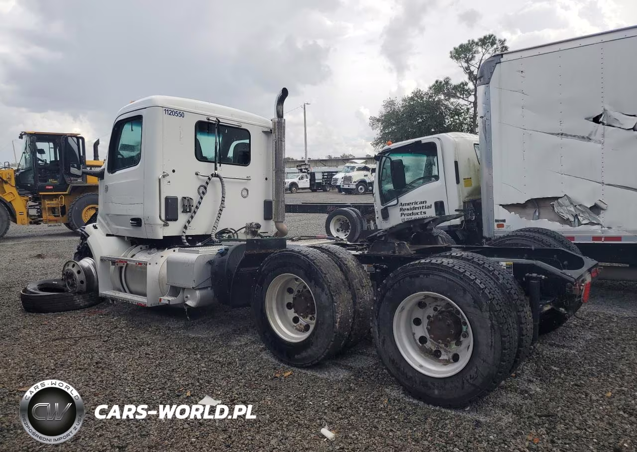 2013 Peterbilt 579 - Semi Truck VIN:1XPBDP9X0RD664115 - 2