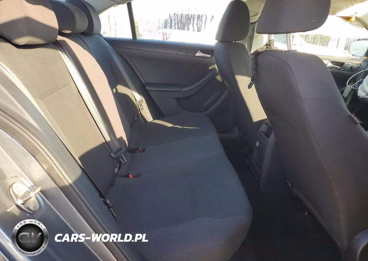 2015 Volkswagen Jetta Base VIN:3VW2K7AJ5FM246712 - 10