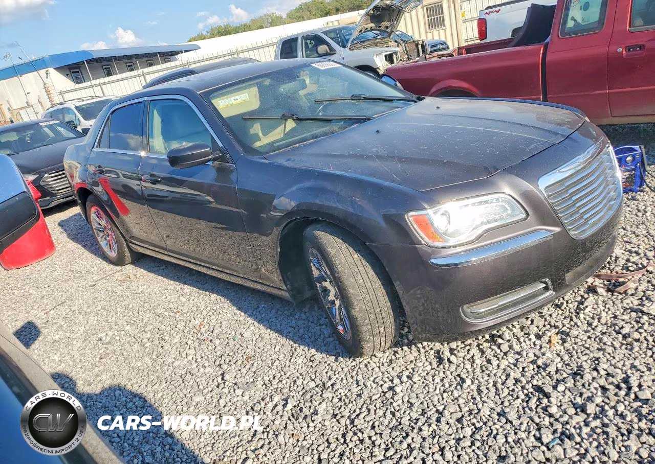 2014 Chrysler 300 VIN:2C3CCAAG8EH278559 - 4