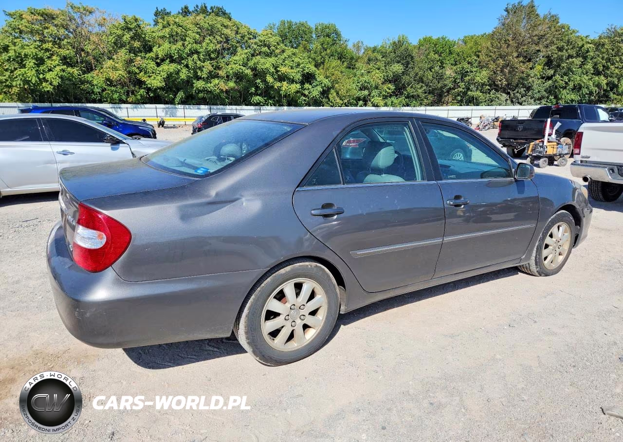 2004 Toyota Camry Xle V6 VIN:4T1BF30KX4U576814 - 3
