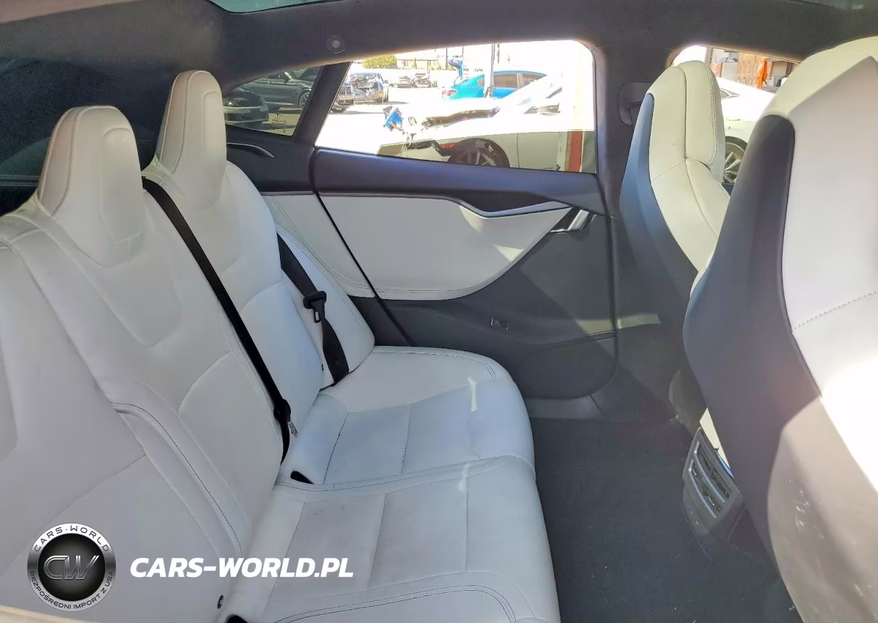 2018 Tesla Model S VIN:5YJSA1E26JF295663 - 10