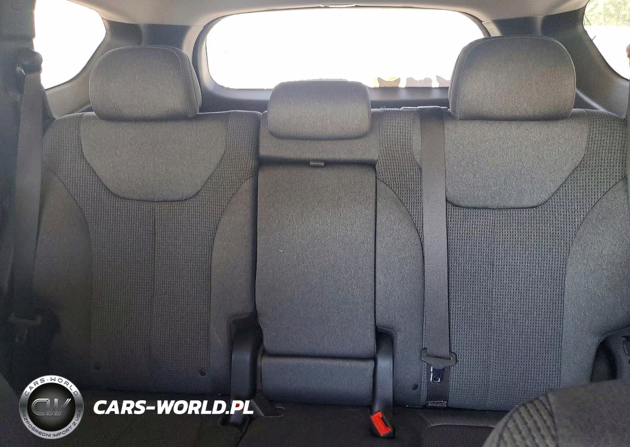 2019 Hyundai Santa Fe Se VIN:5NMS23AD1KH044369 - 10