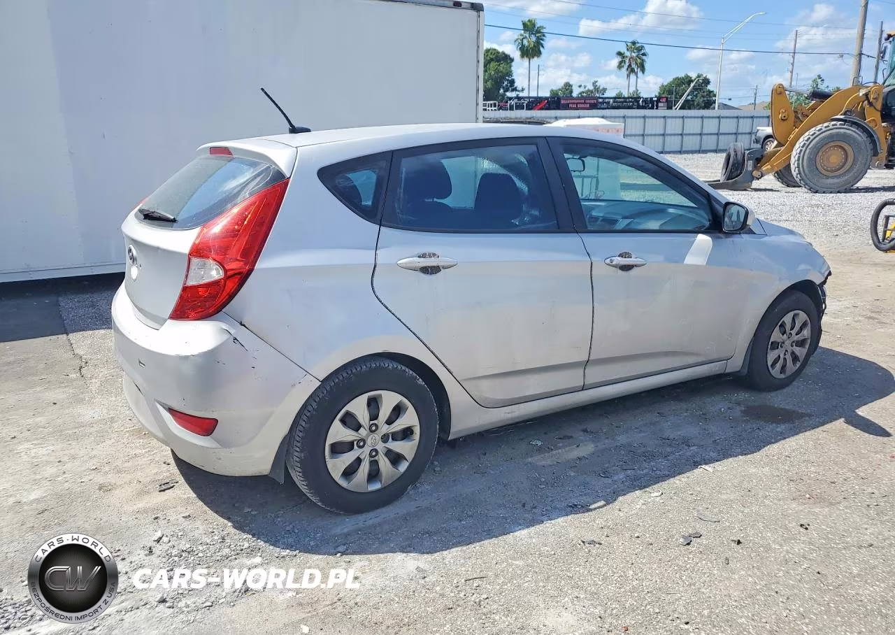 2015 Hyundai Accent Gs VIN:KMHCT5AE4FU231962 - 3