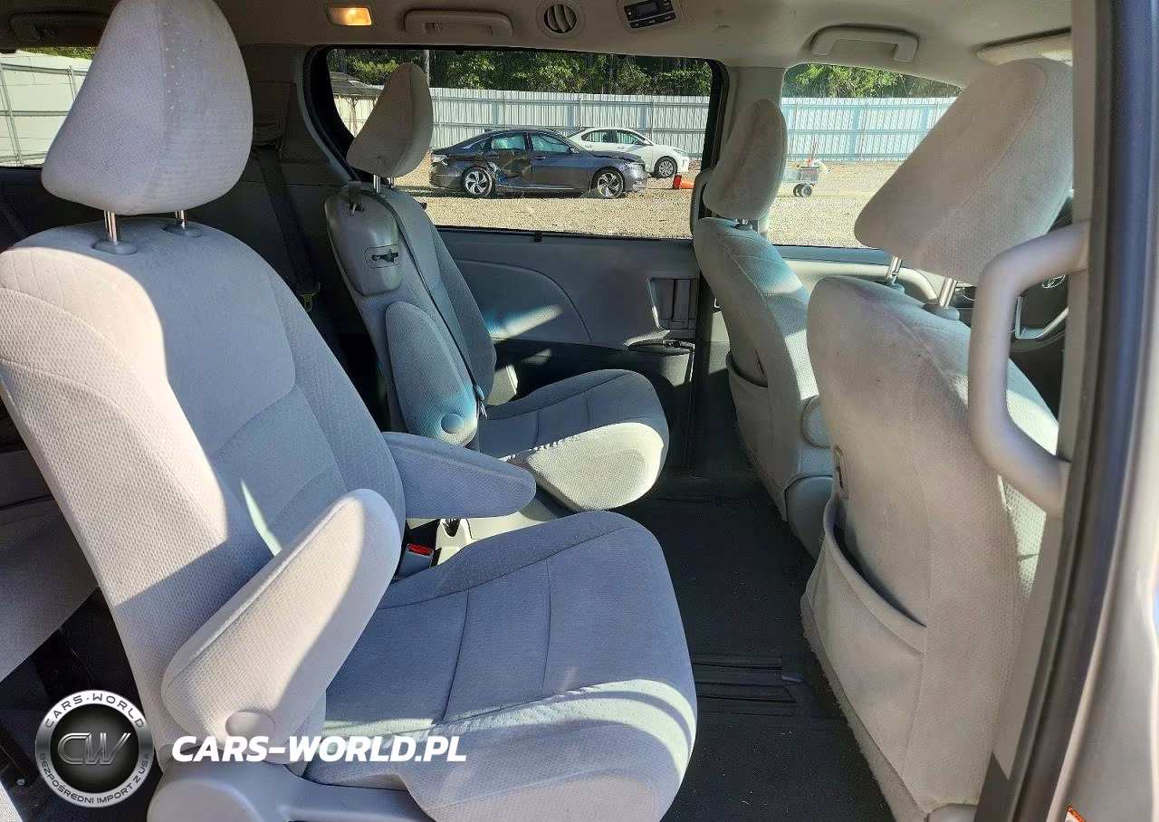 2015 Toyota Sienna Le VIN:5TDKK3DC0FS621642 - 11
