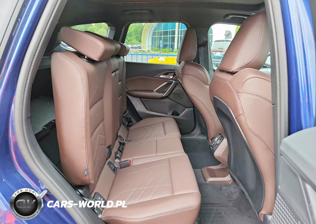 2025 BMW X1 xDrive28I VIN:WBX73EF08S5068534 - 11