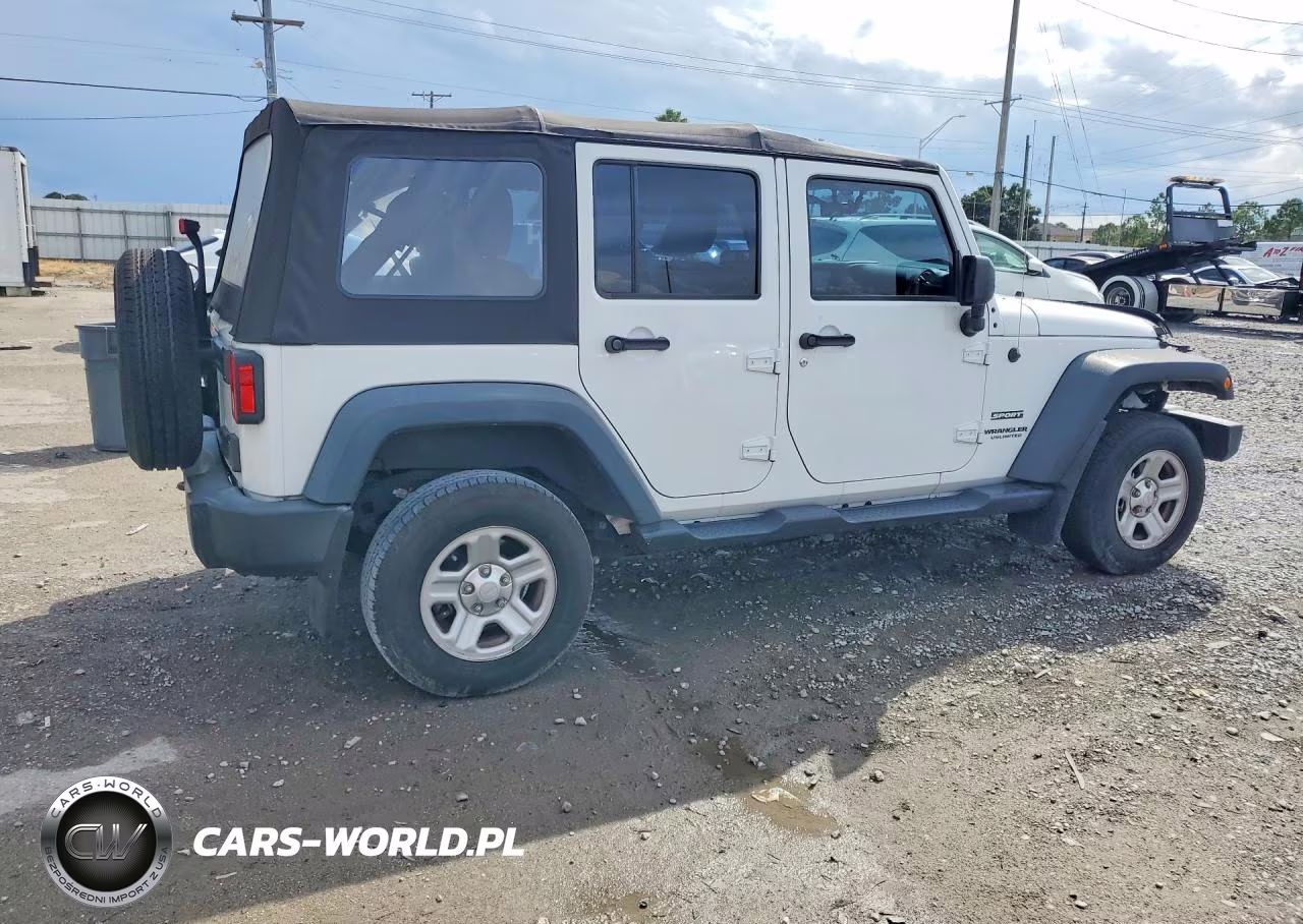 2016 Jeep Wrangler Unlimited Sport VIN:1C4BJWDG2GL324222 - 3